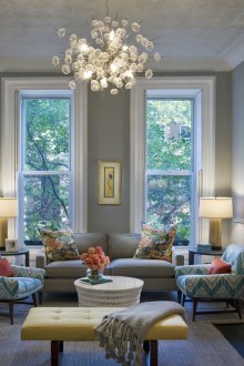 Декор от стъклен полилей