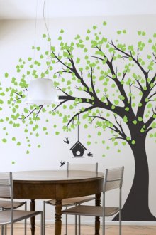 Рисуване на дърво на стената