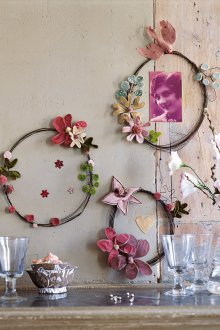 Текстилен декор за фото рамка