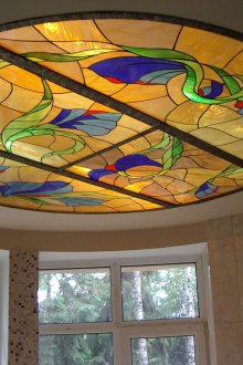 Round stained-glass ceiling in the house