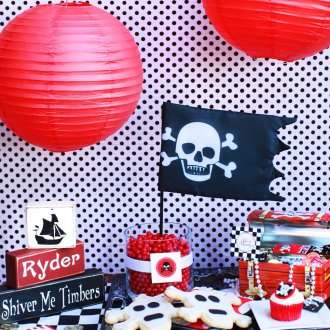 Pirate theme kids party table decoration