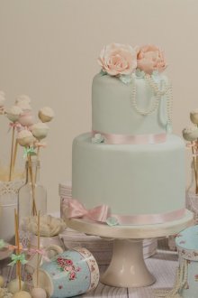 Children's party table vintage decoration