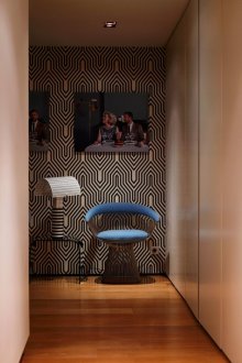 Монохромна декорация на тапети