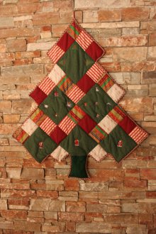 Украса на едностаен апартамент в стил пачуърк за новата година