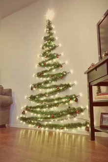 Декорация на стената на едностаен апартамент за новата година