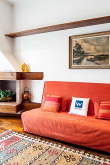 Furnishing a studio apartment with a fireplace