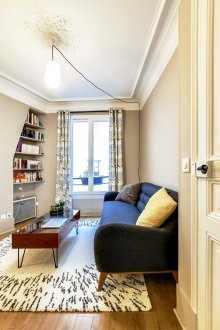 The decor of a studio apartment in retro style