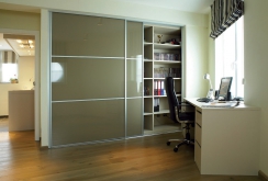 Aluminum wardrobe