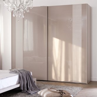 Бежов каменна перваза на прозореца