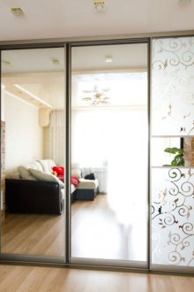 Гардероб в хола