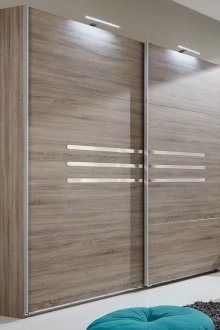 Гардероб с плъзгащ кафяв цвят