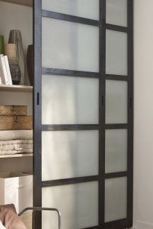 Вграден плъзгащ гардероб