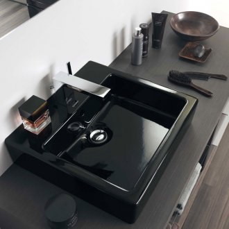 Черна мивка в банята