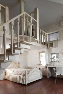 Bilik Provence Style Loft Kids Room