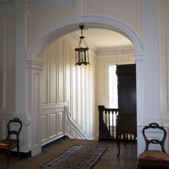 Класическа интериорна арка