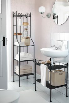 Ковани мебели за баня