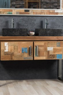 Таванско обзавеждане за баня