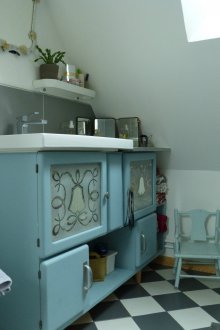 Мебели за баня в ретро стил