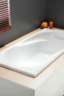 Lampu mandian penjuru