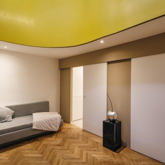 Интериор на студио с прегради