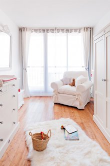 안락의자가 있는 신생아실