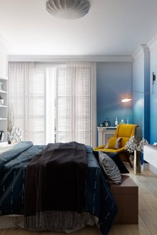 침실에서 파란색에서 흰색으로 전환되는 그라데이션 벽