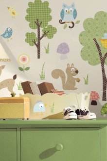 신생아 방의 벽지