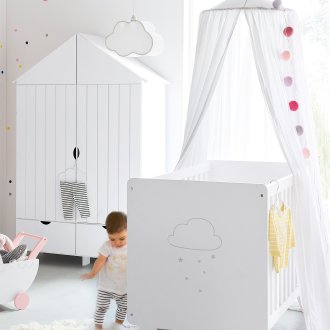 신생아 방 장식