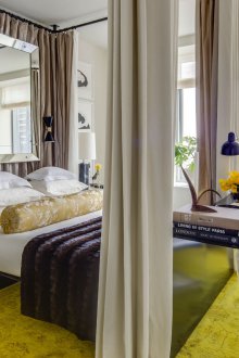 Спалня за хол в техно стил