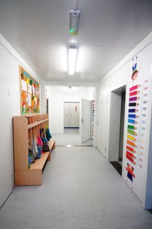 Innendekorationsgruppe im Kindergarten