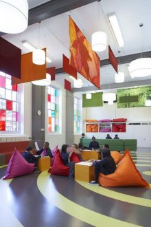 Kindergarten Gruppendekoration mit Sessel