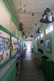 Partydekoration des neuen Jahres im Kindergarten