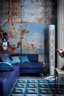 거실의 파란색 및 기타 요소 조합