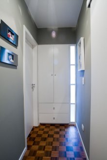 Снимки в интериора на коридора