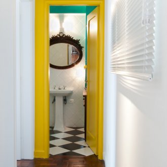 Светъл интериор на коридора