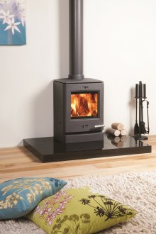 Малка камина в страната