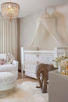 Zon kanak-kanak untuk bayi baru lahir putih