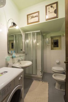 Пералня в комбинираната баня