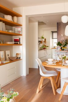 Reka bentuk dapur kecil di dalam rumah