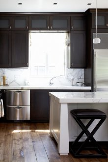 Reka bentuk dapur kecil di pulau