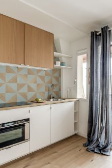 Reka bentuk dapur kecil langsung