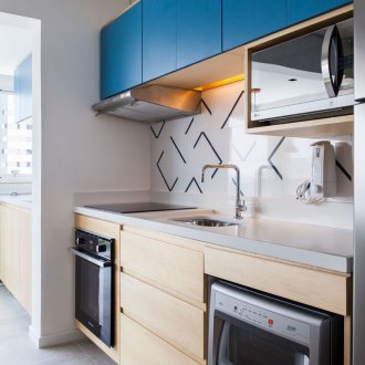 Reka bentuk dapur biru kecil