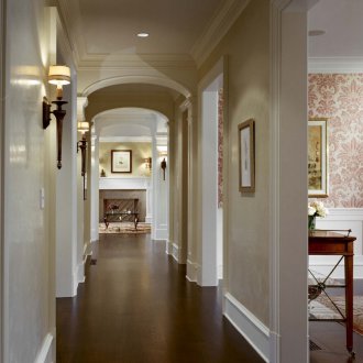 Дизайн на коридор със свод от стиропор