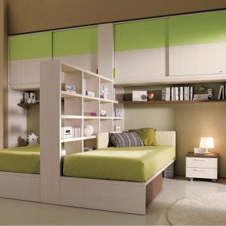 Kinderzimmer für drei mit modularen Möbeln