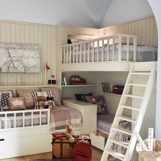 Kinderzimmer für drei Personen im provenzalischen Stil