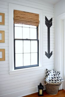 Коридор със селски панел