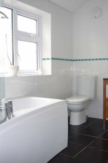 Малка баня с мивка