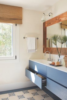 Малка баня в тропически стил