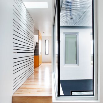 Проектиране на коридор с малко стълбище