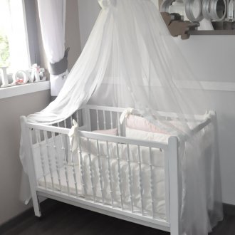 Декорация от бели ясли